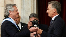 Disolver el desastre propio en el desastre universal